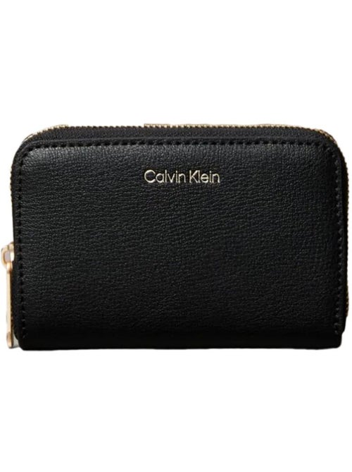 Carteira Feminina Preta Calvin Klein Jeans Foil - Kiabi Carteira Feminina Preta Calvin Klein Jeans Foil - Kiabi
