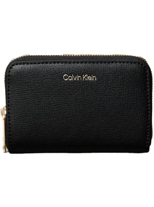 Carteira Feminina Preta Calvin Klein Jeans Foil - Kiabi Carteira Feminina Preta Calvin Klein Jeans Foil - Kiabi