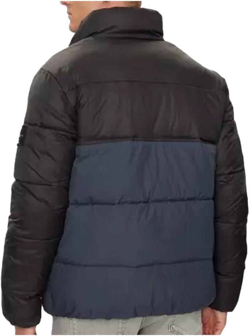 Casaco Acolchoado Calvin Klein Jeans Blocking para Homem Preto/Azul-Marinho Preto - Kiabi