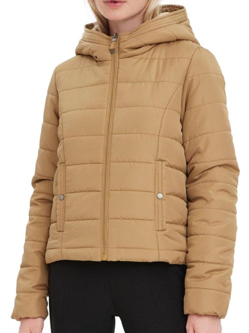 Casaco Acolchoado Castanho Feminino Vero Moda Simone - Kiabi Casaco Acolchoado Castanho Feminino Vero Moda Simone - Kiabi