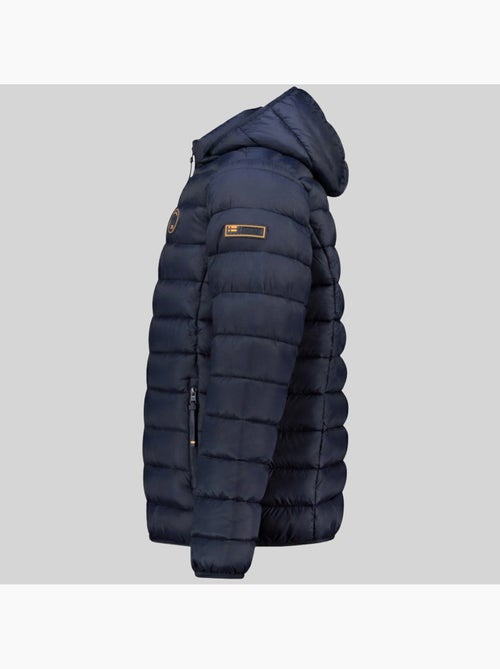 Casaco acolchoado com capuz amiglobolor hood – geographical norway - Kiabi Casaco acolchoado com capuz amiglobolor hood – geographical norway - Kiabi
