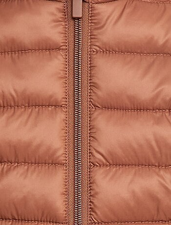 Casaco acolchoado com capuz