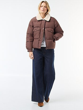 Casaco acolchoado com gola efeito ovelha