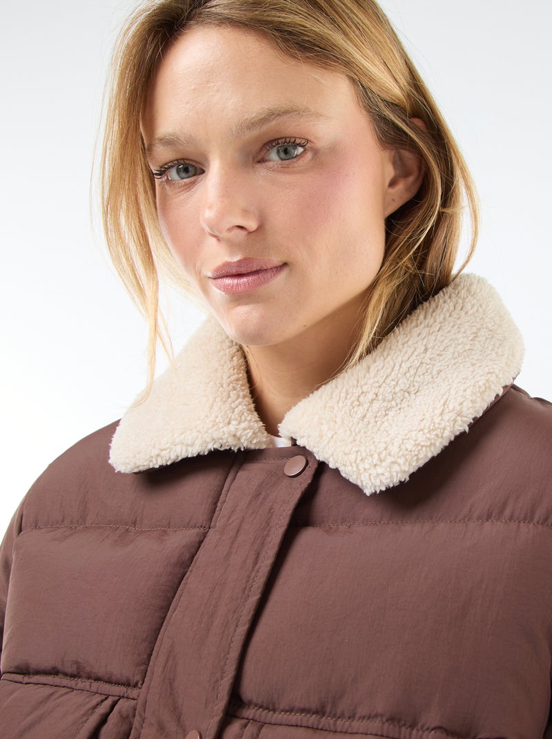 Casaco acolchoado com gola efeito ovelha Castanho - Kiabi