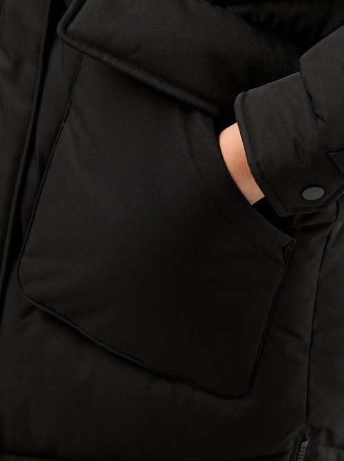 Casaco Acolchoado Comprido Quente e Impermeável com Capuz - Kiabi