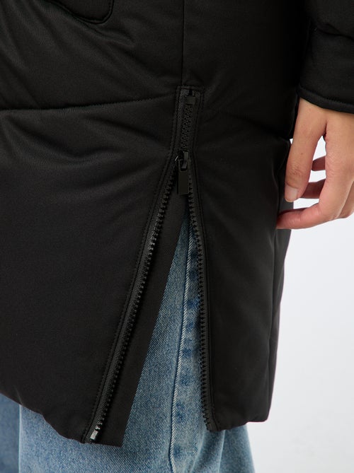 Casaco Acolchoado Comprido Quente e Impermeável com Capuz - Kiabi