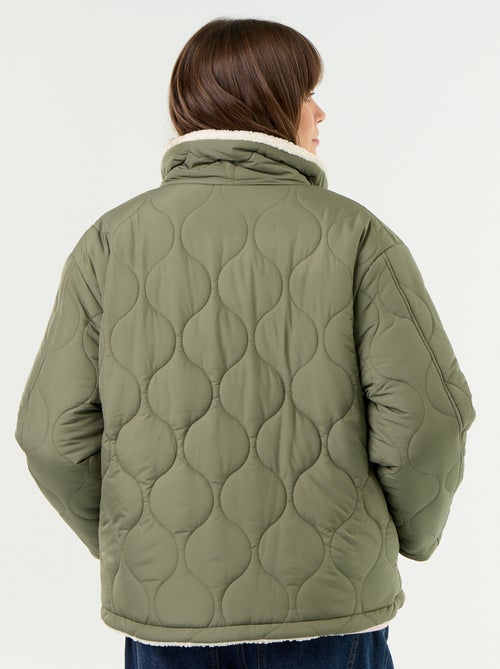 Casaco acolchoado de maternidade com interior em sherpa - Kiabi Casaco acolchoado de maternidade com interior em sherpa - Kiabi