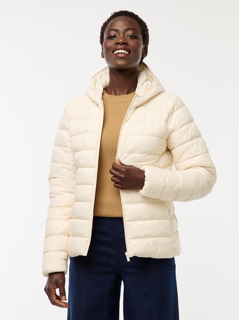 Casaco Acolchoado Leve com Capuz Liso Branco - Kiabi