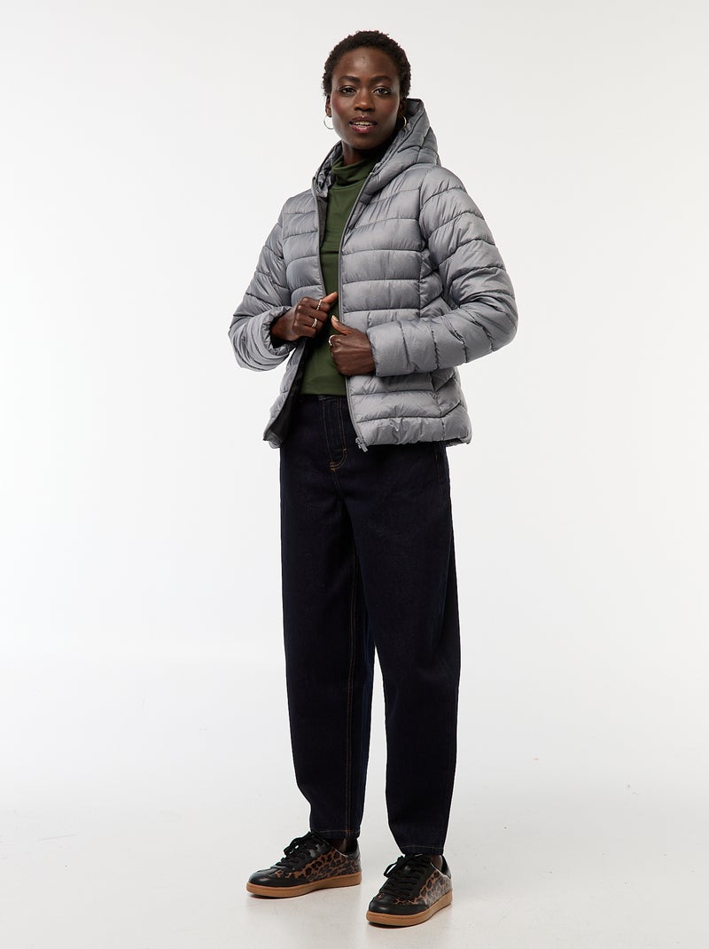 Casaco Acolchoado Leve com Capuz Liso Cinza - Kiabi