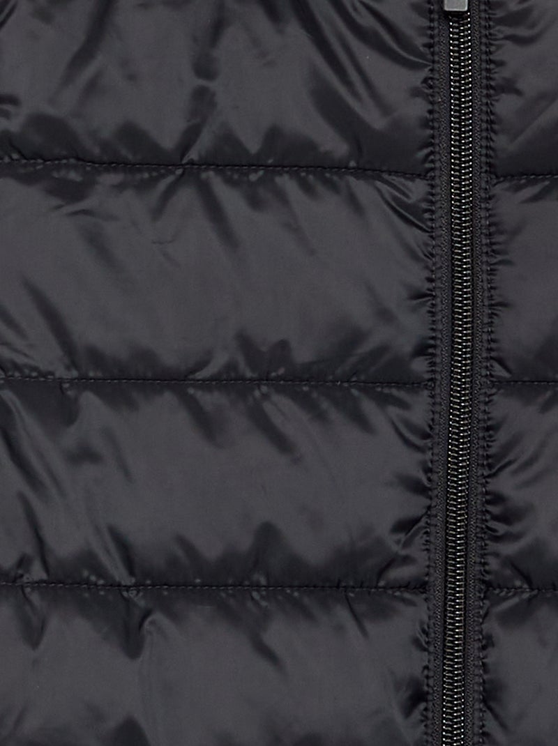 Casaco acolchoado leve com capuz Preto - Kiabi