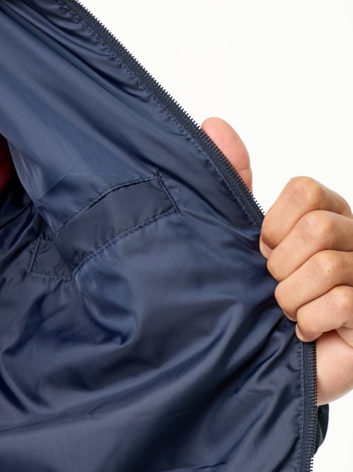Casaco acolchoado leve com fecho de correr - Kiabi Casaco acolchoado leve com fecho de correr - Kiabi