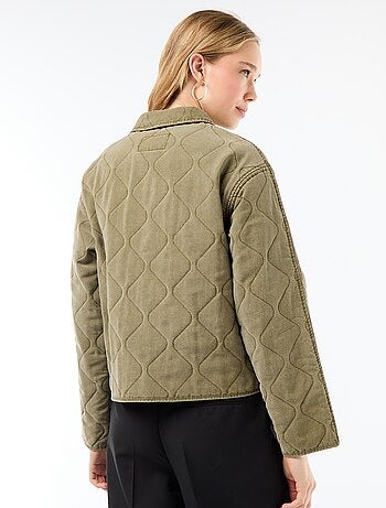 Casaco acolchoado liso com gola de camisa