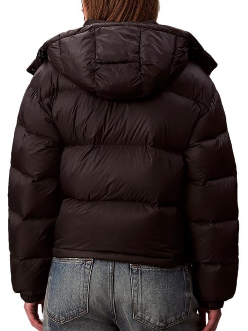 Casaco Acolchoado Preto Calvin Klein Jeans Essential Midweight para Mulher - Kiabi Casaco Acolchoado Preto Calvin Klein Jeans Essential Midweight para Mulher - Kiabi