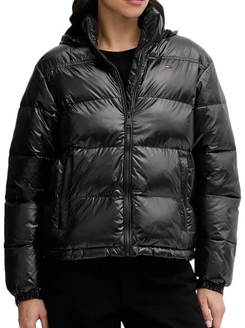 Casaco Acolchoado Preto Tommy Hilfiger para Mulher DW0DW22039 - Kiabi Casaco Acolchoado Preto Tommy Hilfiger para Mulher DW0DW22039 - Kiabi
