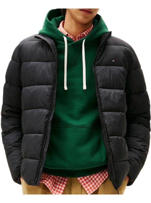 Casaco acolchoado preto tommy hilfiger weight para homem - Kiabi Casaco acolchoado preto tommy hilfiger weight para homem - Kiabi