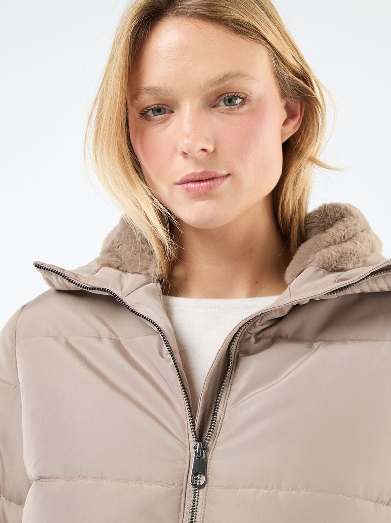 Casaco almofadado comprido com capuz Bege - Kiabi