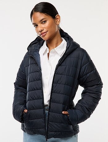 Casaco Acolchoado Leve com Capuz Liso