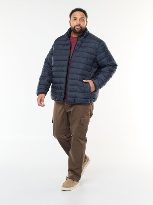 Casaco almofadado leve e liso com mangas compridas e gola alta - Kiabi