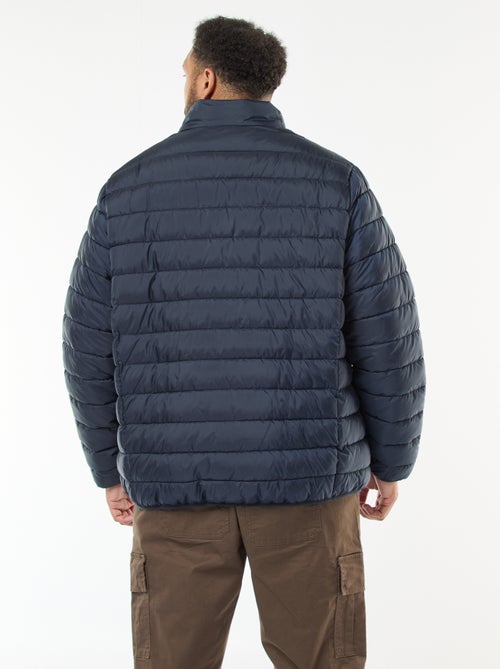 Casaco almofadado leve e liso com mangas compridas e gola alta - Kiabi