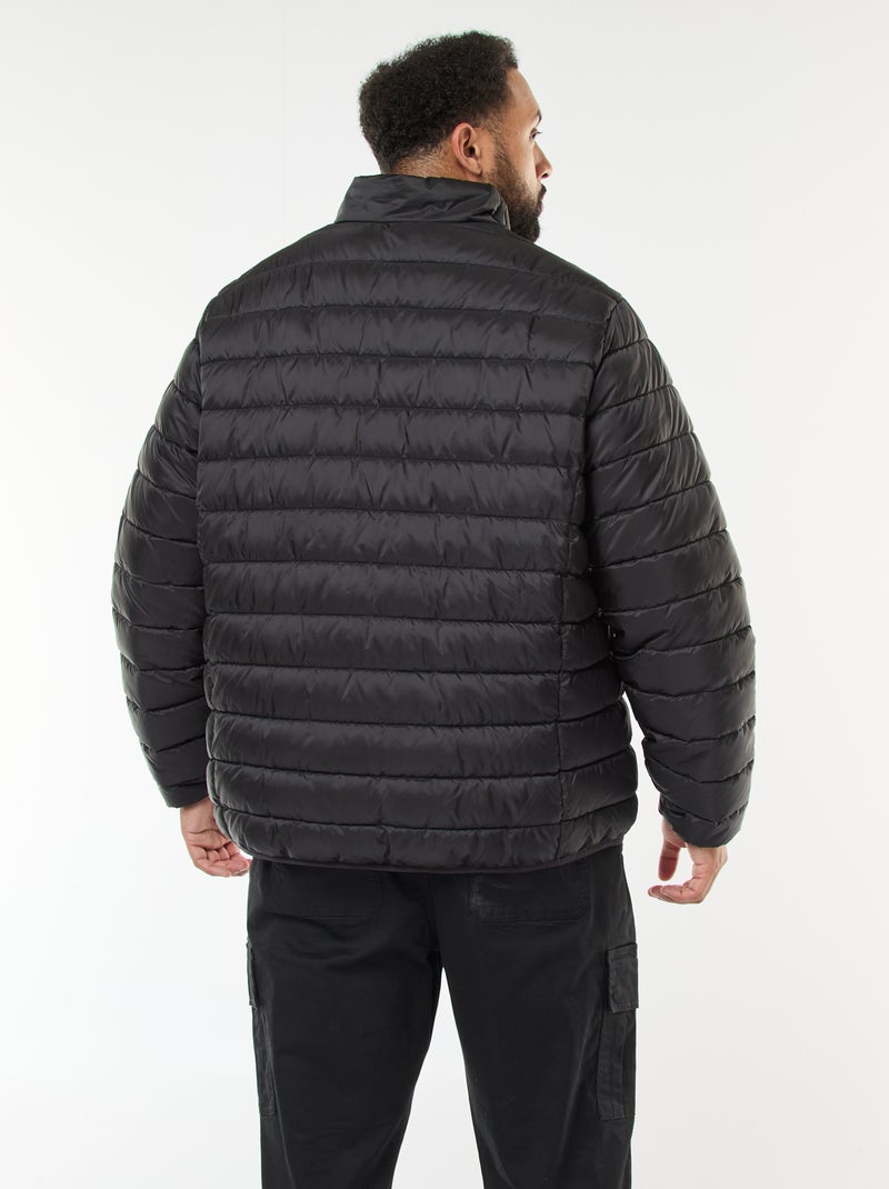 Casaco almofadado leve e liso com mangas compridas e gola alta Preto - Kiabi