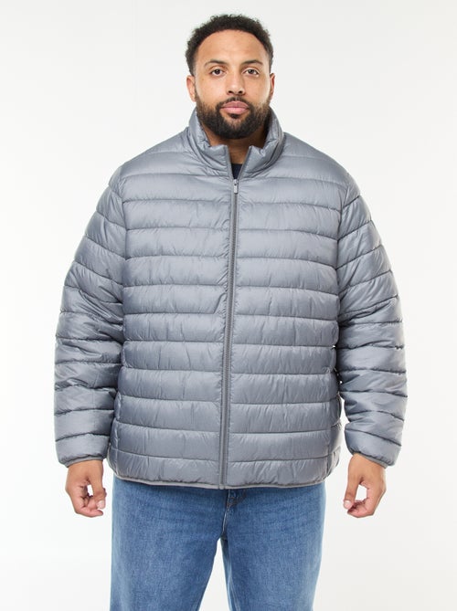 Casaco almofadado leve e liso de mangas compridas e gola alta - Kiabi