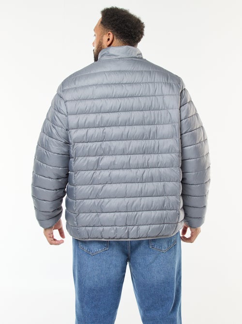 Casaco almofadado leve e liso de mangas compridas e gola alta - Kiabi