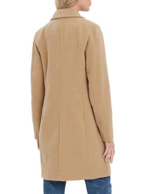 Casaco Bege Vero Moda Cindy para Mulher - Kiabi Casaco Bege Vero Moda Cindy para Mulher - Kiabi