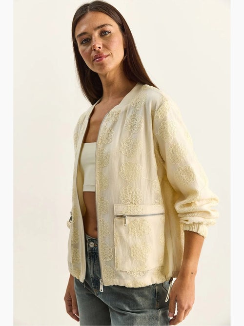 Casaco bomber com bordado floral lucci - Kiabi Casaco bomber com bordado floral lucci - Kiabi