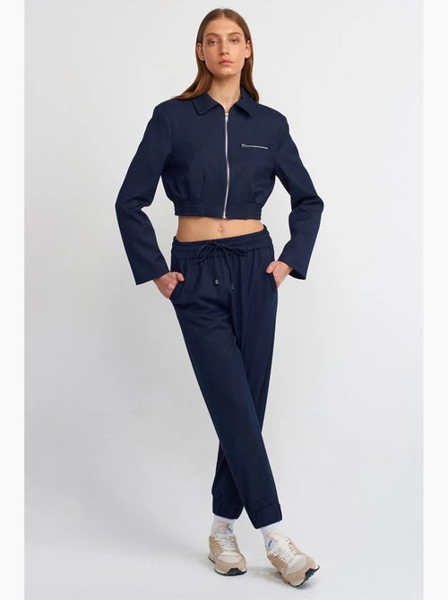 Casaco bomber curto em crepe dilvin - Kiabi Casaco bomber curto em crepe dilvin - Kiabi