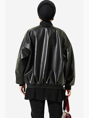 Casaco bomber oversize em pele sintética color block bdart