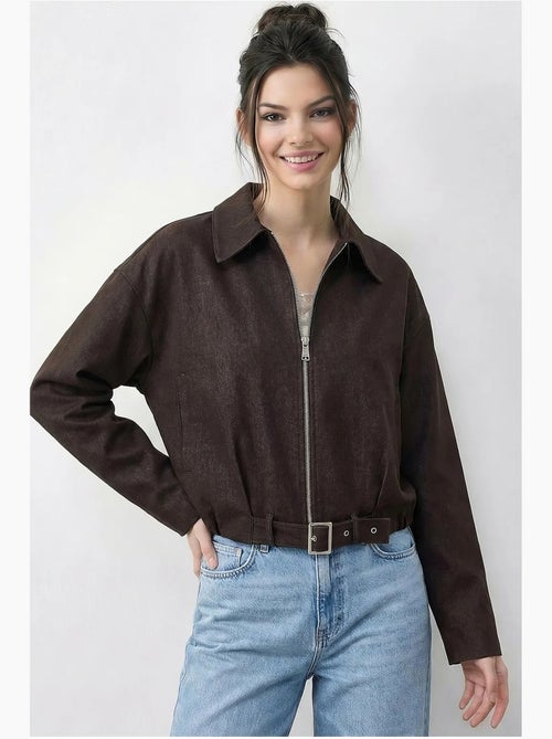 Casaco bomber oversized em ganga com cinto lucci - Kiabi Casaco bomber oversized em ganga com cinto lucci - Kiabi