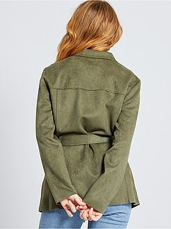 Casaco cintado em camurça sintética - Kiabi