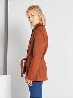 Casaco cintado em camurça sintética - Kiabi