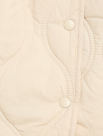 Casaco com capuz acolchoado