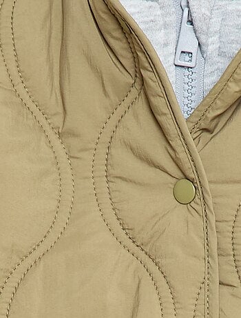 Casaco com capuz acolchoado