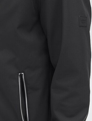 Casaco com capuz softshell liso