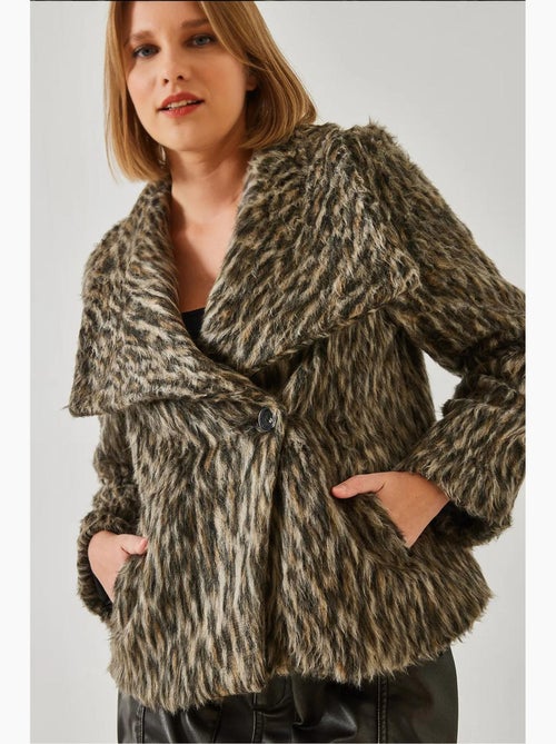 Casaco com estampado de leopardo escovado lucci - Kiabi Casaco com estampado de leopardo escovado lucci - Kiabi