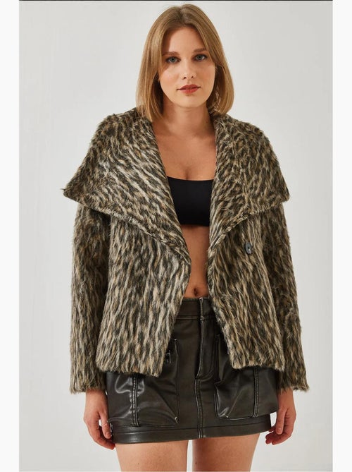 Casaco com estampado de leopardo escovado lucci - Kiabi Casaco com estampado de leopardo escovado lucci - Kiabi