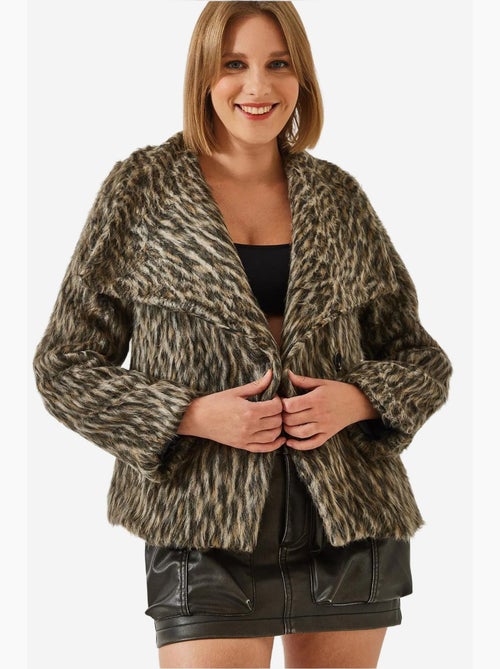 Casaco com estampado de leopardo escovado lucci - Kiabi Casaco com estampado de leopardo escovado lucci - Kiabi