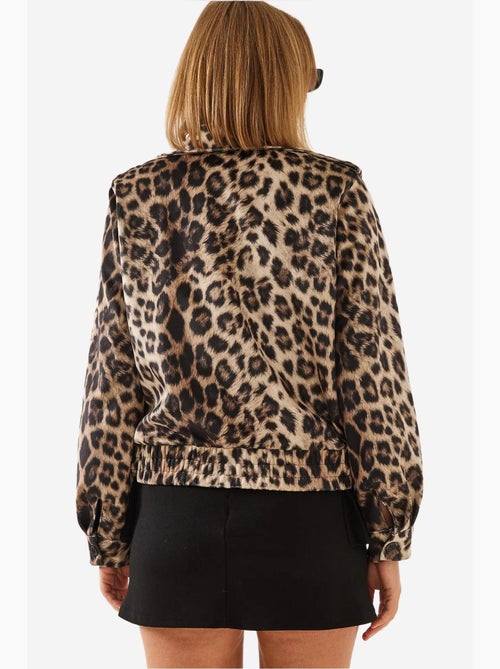 Casaco com fecho e estampa de leopardo lucci - Kiabi Casaco com fecho e estampa de leopardo lucci - Kiabi
