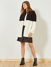 Casaco comprido efeito pele de carneiro