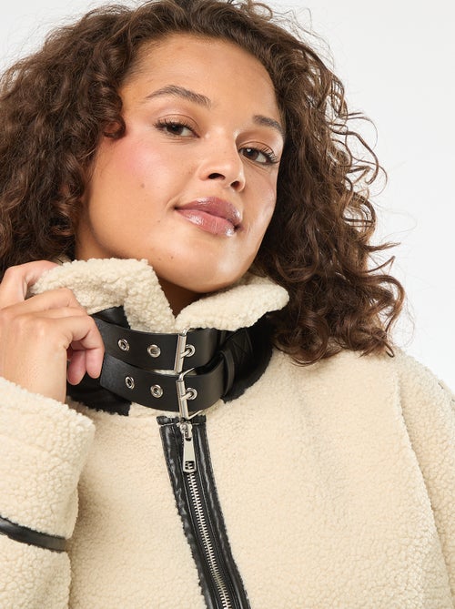 Casaco comprido em lã falsa com detalhes em imitação de pele - Kiabi