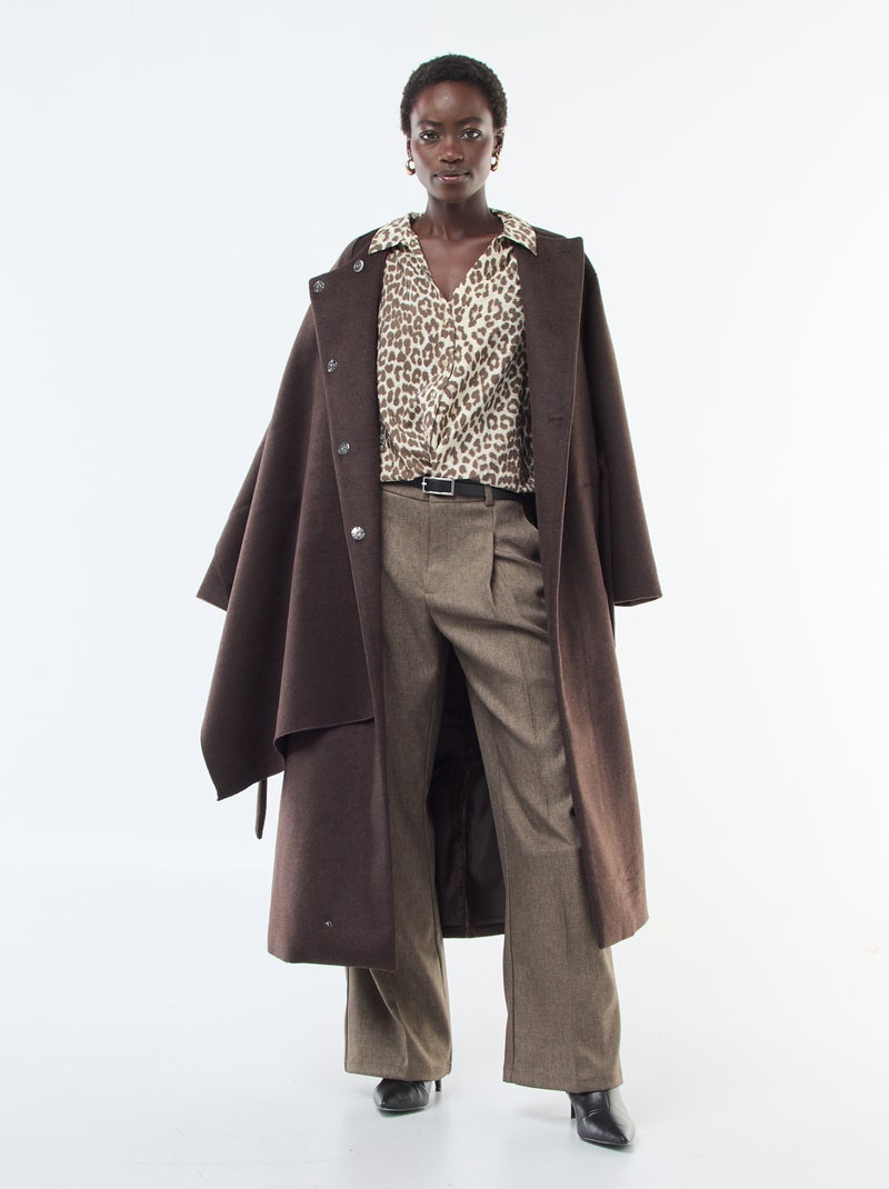 Casaco comprido estilo lã com gola redonda e cachecol cosido Castanho - Kiabi