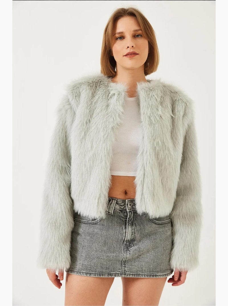 Casaco crop boxy em pelo sintético lucci Cinza claro - Kiabi