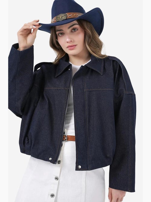 Casaco crop oversized com fecho de correr e bolso bdart - Kiabi Casaco crop oversized com fecho de correr e bolso bdart - Kiabi
