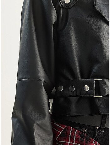 Casaco cropped oversized em pele sintética lucci