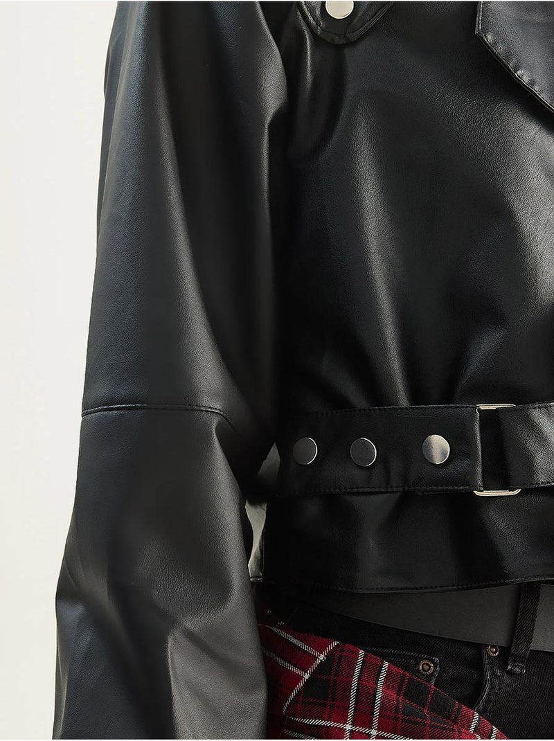 Casaco cropped oversized em pele sintética lucci Preto - Kiabi