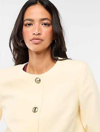 Casaco curto de cerimónia liso