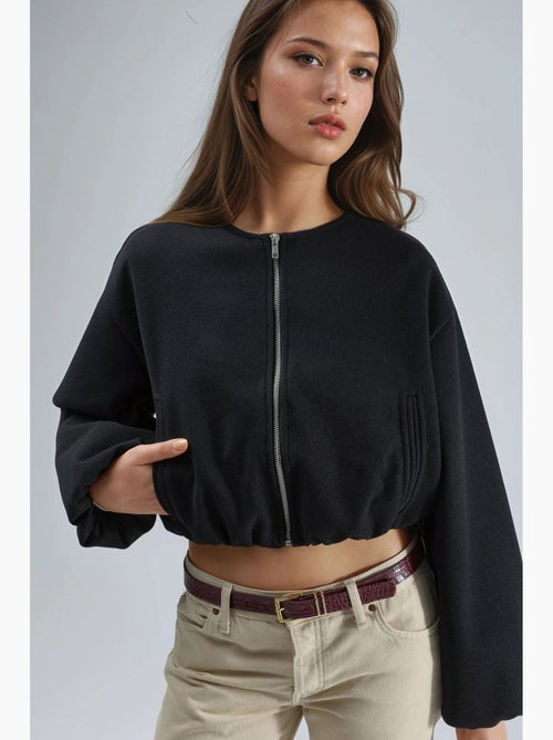 Casaco curto de gabardina com fecho de correr e bolso busem - Kiabi Casaco curto de gabardina com fecho de correr e bolso busem - Kiabi