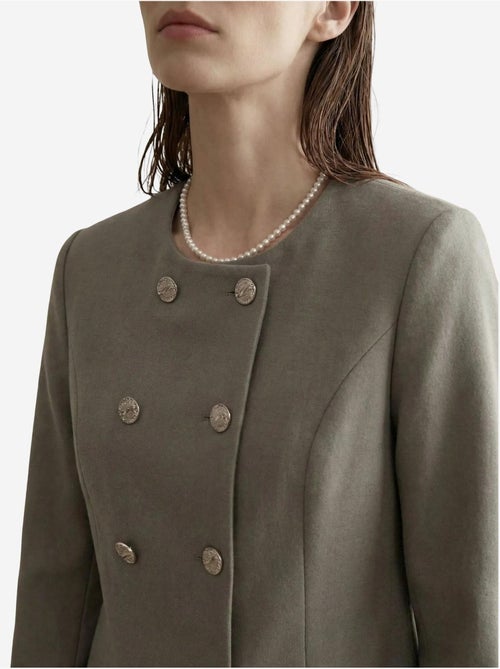 Casaco curto de tweed alfaiatado com botões my fashion - Kiabi Casaco curto de tweed alfaiatado com botões my fashion - Kiabi